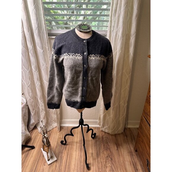 VTG Skyr lambswool Cardigan Sweater M Nordic Pattern classic closet preppy warm - Picture 1 of 13